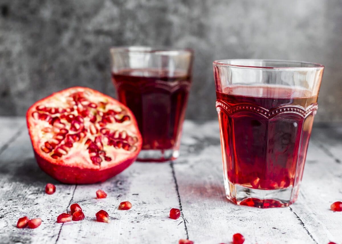 Pomegranate Juice Before Bed: Sweet Dreams or Sleepless Nights? 